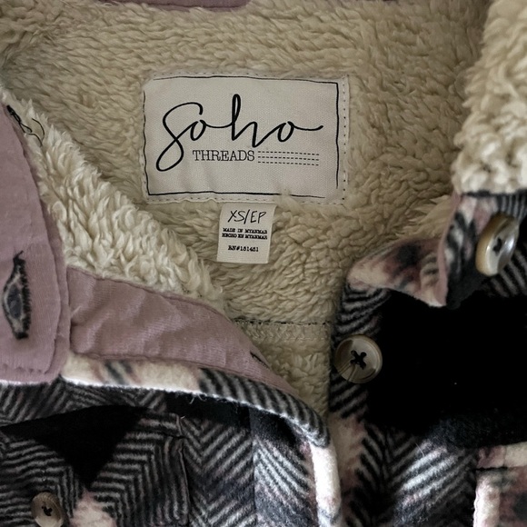 Soho Black and Cream Plaid Brushed Fleece Sherpa Lined Button Down Shirt Jacket - Picture 4 of 4